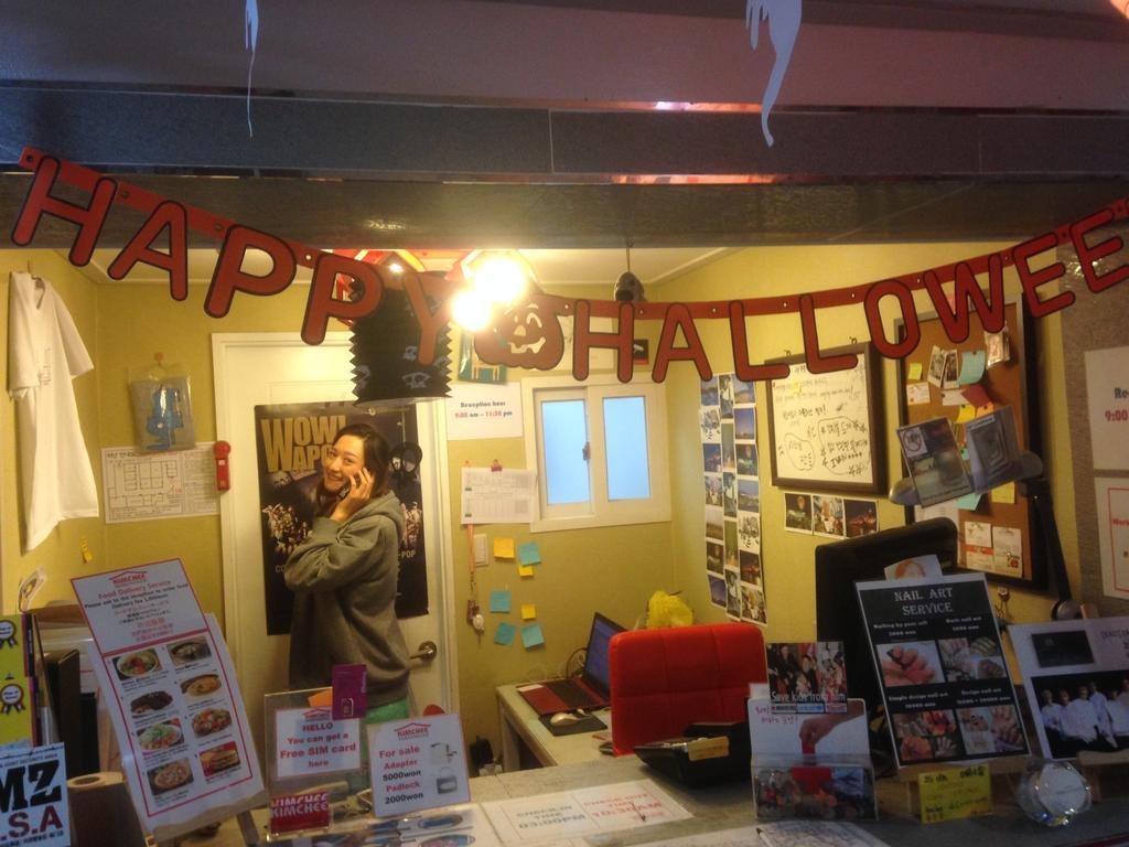Kimchee Sinchon Guesthouse Seul Zewnętrze zdjęcie