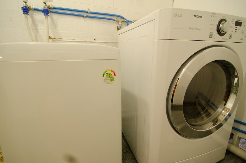 Kimchee Sinchon Guesthouse Seul Zewnętrze zdjęcie