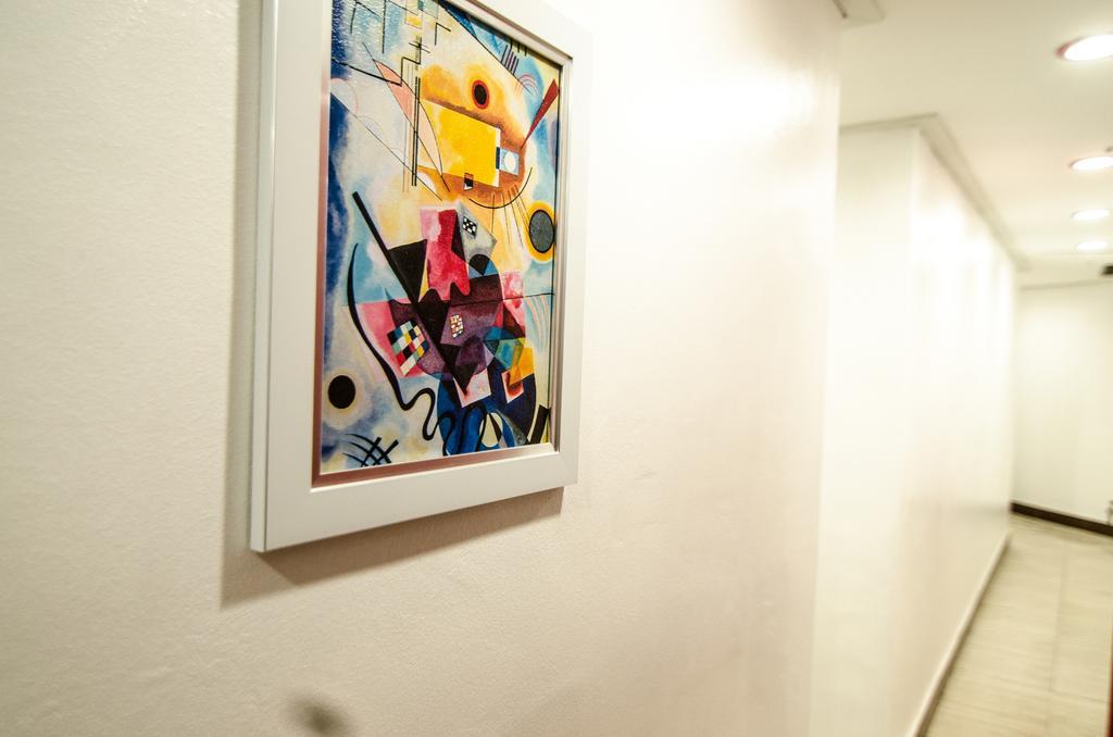 Kimchee Sinchon Guesthouse Seul Zewnętrze zdjęcie