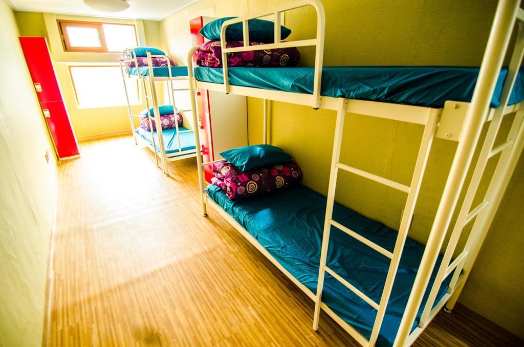 Kimchee Sinchon Guesthouse Seul Pokój zdjęcie