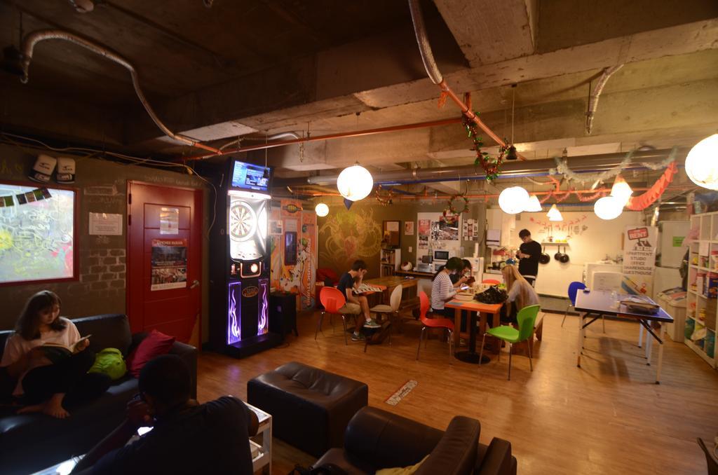 Kimchee Sinchon Guesthouse Seul Zewnętrze zdjęcie