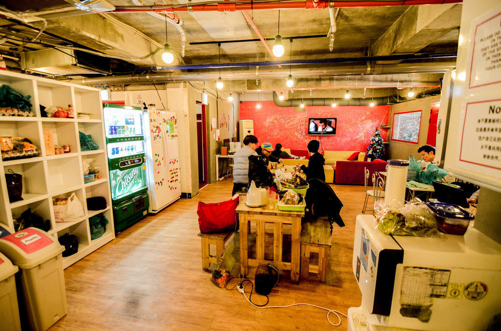 Kimchee Sinchon Guesthouse Seul Zewnętrze zdjęcie