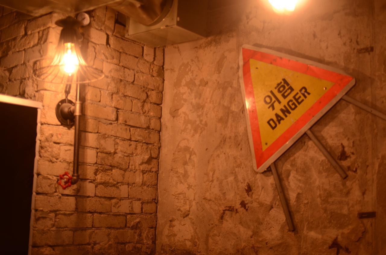Kimchee Sinchon Guesthouse Seul Zewnętrze zdjęcie