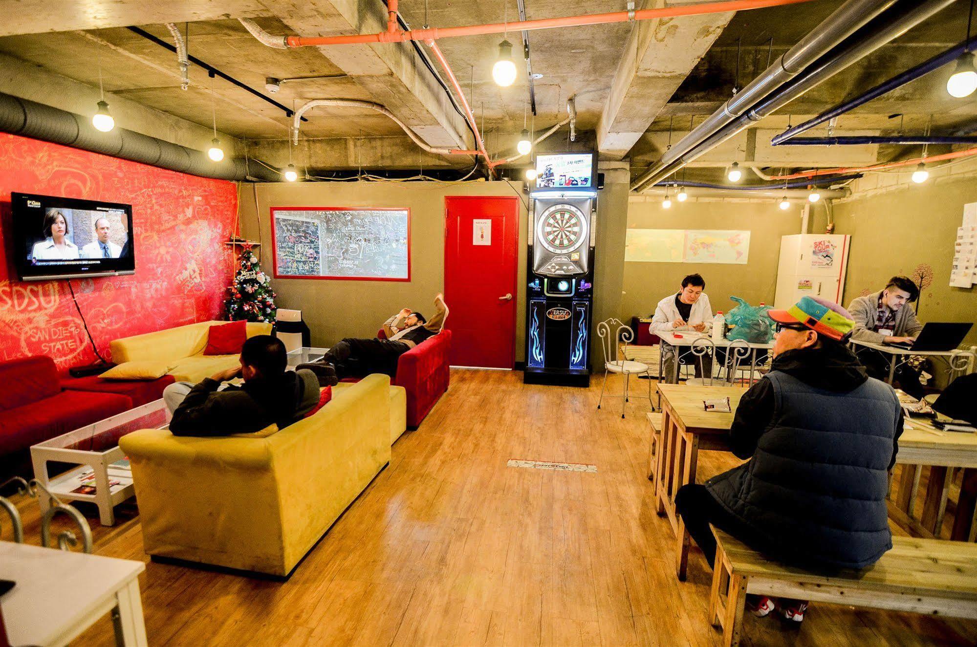Kimchee Sinchon Guesthouse Seul Zewnętrze zdjęcie